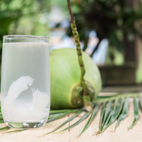 Uống Nước Dừa Tươi Mỗi Ngày Có Tốt Cho Sức Khỏe Không?