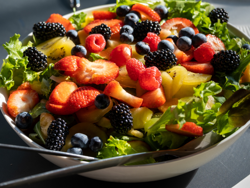 2. Salad dâu tây